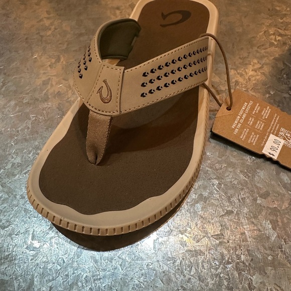 OluKai Tan and Brown Men's Sandals, ULELE Clay and Mustang color - Picture 5 of 6